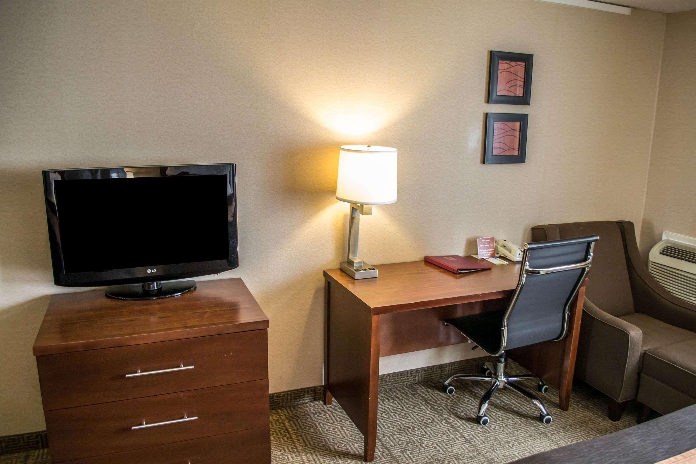 Comfort Inn & Suites Beaverton - Portland West Eksteriør billede
